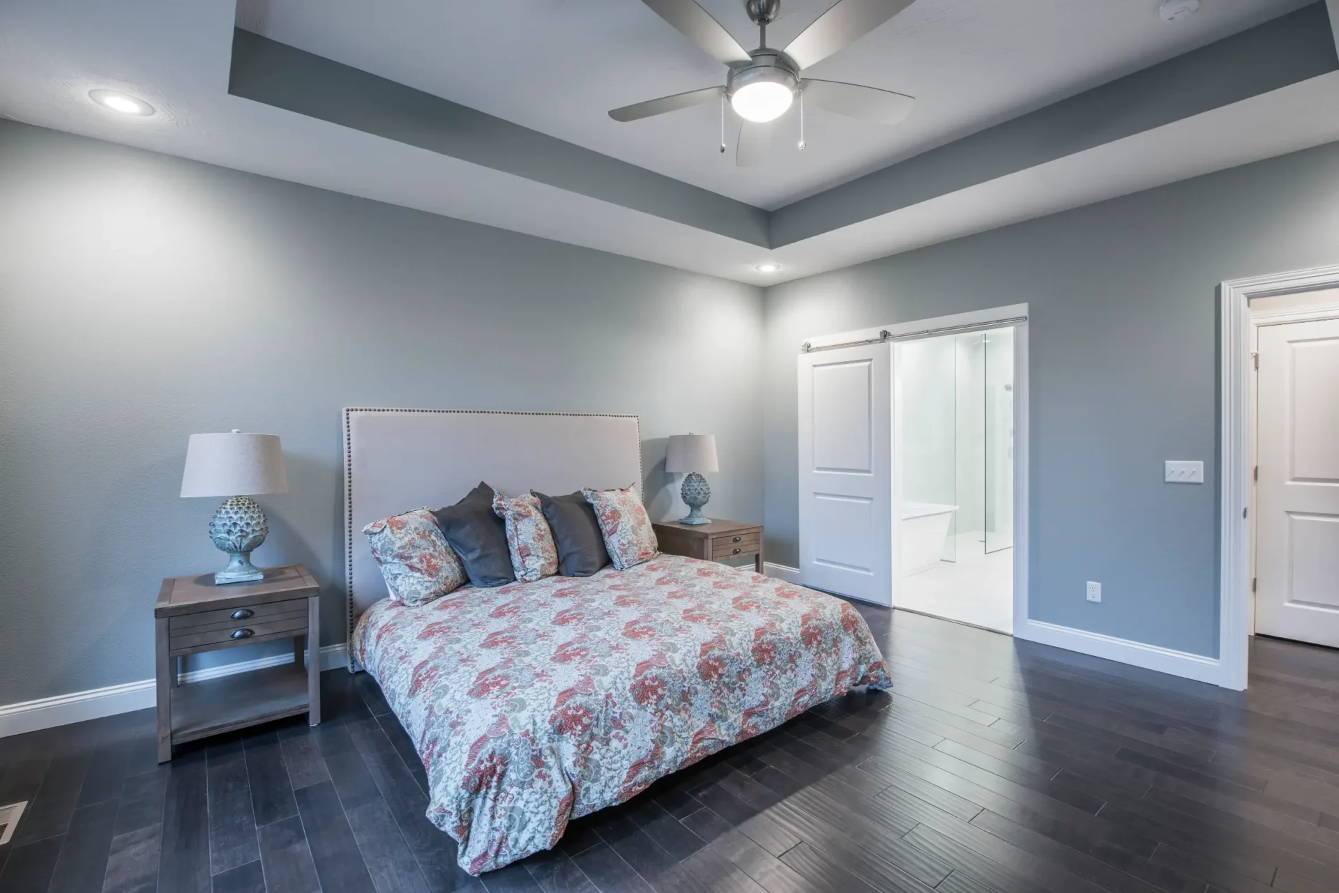 Custom homes - interior design