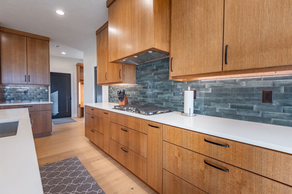 Kitchen cabinetry and range - Rogersville, MO